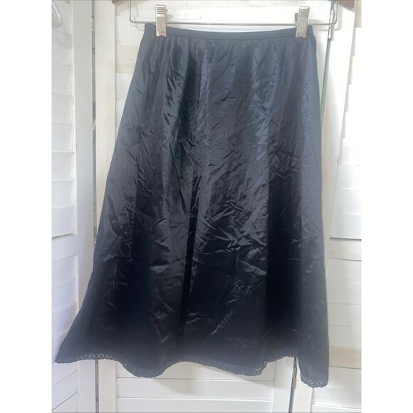 Vintage Vanity Fair Tricot Nylon Antron Half Slip Lace Trim Hem Sz Small USA - Picture 1 of 6